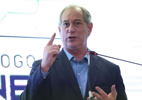 Políticos reagem a jogos em meio a 462 mil mortos no Brasil: 'Cova América'