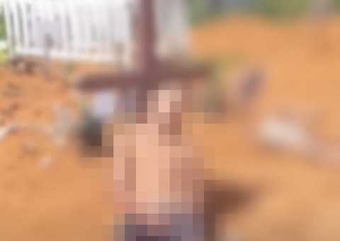 Homem é assassinado e deixado em cima de sepultura em cemitério no Amazonas