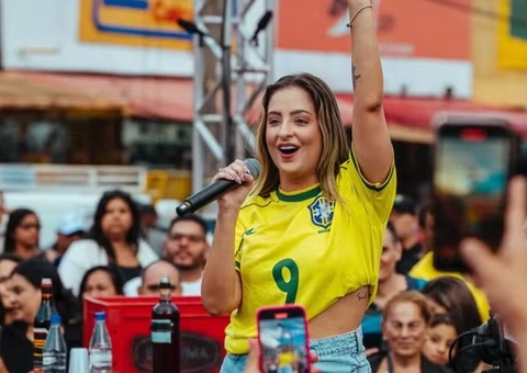 Jú Marques grava DVD em Manaus com participações de Calcinha Preta e Klessinha