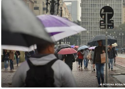 Domingo de Enem tem previsão de chuva em várias partes do país 