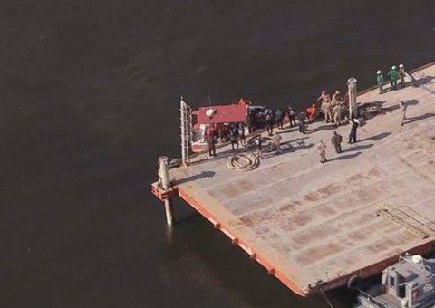 Trabalhadores morrem após dique flutuante de estaleiro afundar