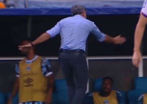 Bahia bate o Grêmio, e Renato Gaúcho abandona o campo no fim do jogo