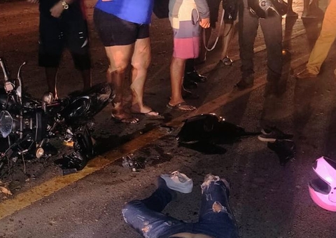 Grávida morre e marido fica ferido em acidente entre carro e moto na AM-070