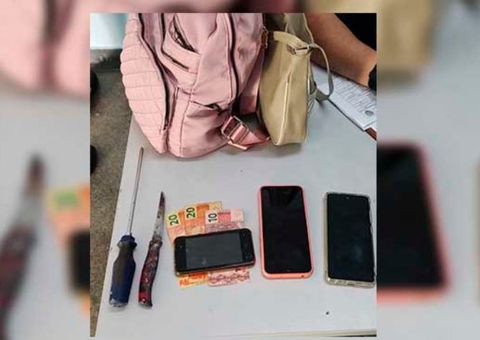 Dupla é presa após ameaçar e roubar mulheres com faca e chave de fenda em Manaus