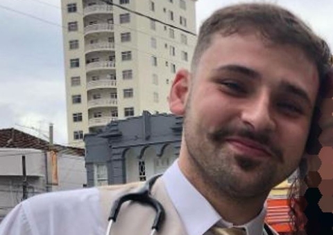 Médico recém-formado morre ao cair de prédio enquanto tentava fazer selfie