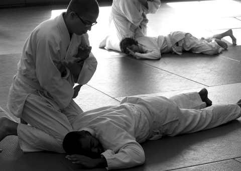 Lutador ganha indenização por uso indevido de imagem