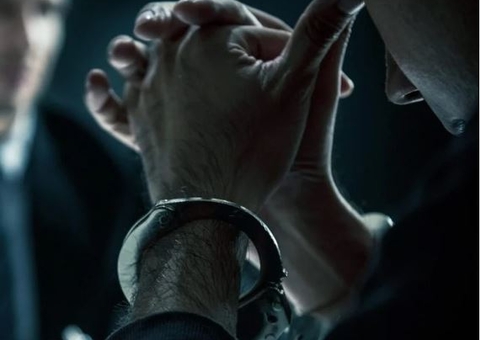 Assaltante é preso após vítima rastrear celular roubado em Flores 