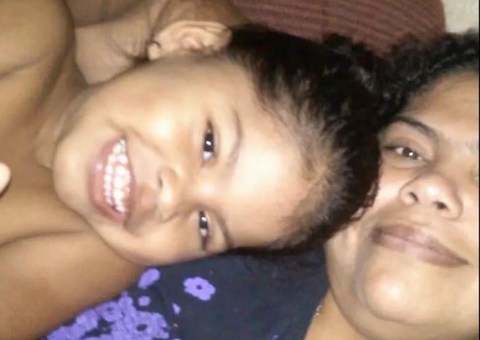 Buscas por criança que caiu no rio Solimões com a mãe continuam no Amazonas