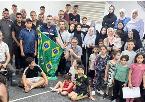 Egito reabre fronteira para saída de estrangeiros, mas brasileiros ficam de fora outra vez