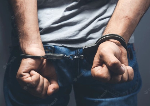 Preso por roubar celular em Manaus estava foragido por matar homem que 'olhou para ele'