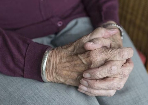 Aposentados com doenças graves têm direito à isenção no IRPF 2023