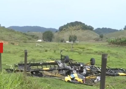 Piloto é resgatado por vaqueiro minutos antes de avião explodir em fazenda