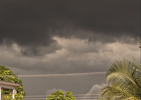 Interior tem previsão de chuva torrencial e rajadas de vento no Amazonas