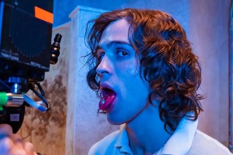 João Guilherme (sim, o da Bruna Marquezine), interpreta hacker de 15 anos em cinebiografia