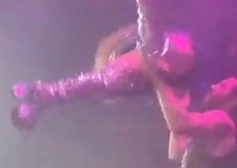 Vídeo: Joelma leva tombo feio ao ser lançada no ar por dançarino