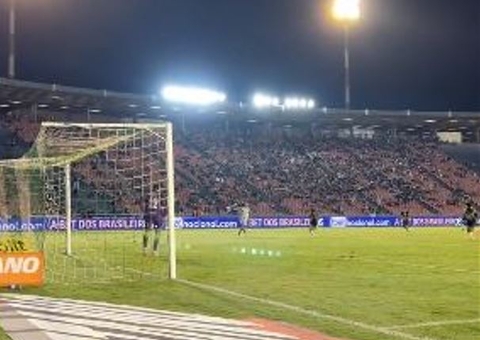 Atlético-MG só empata com América-MG em jogo que teve Hulk expulso e susto