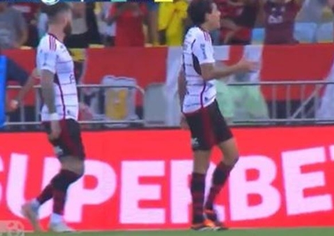 Flamengo vence Fluminense por 2 a 0 no Maracanã