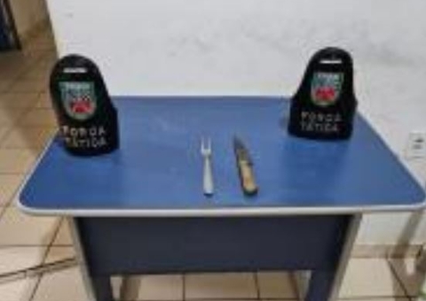 Marido tenta matar esposa e enteada a golpes de faca e garfo em Tonantins