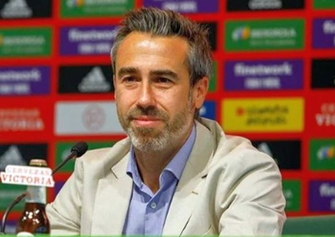 Renegado, técnico da Espanha dá a volta por cima mesmo sem clima com elenco