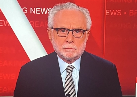 Âncora da CNN entra bêbado ao vivo para anunciar desistência de Biden