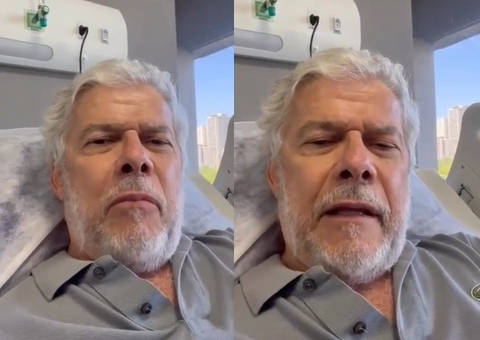 Em surto, José Mayer diz que está no teatro e câmeras do BBB o vigiam