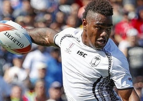 Astro do rúgbi não vai a funeral do filho para continuar na Copa do Mundo