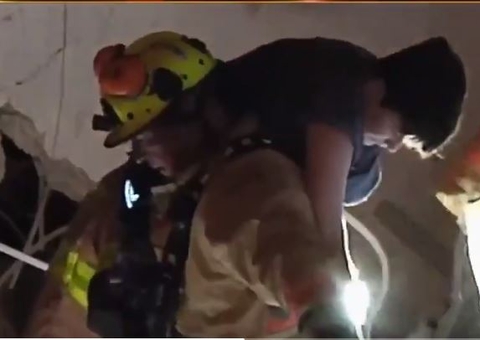 Vídeo mostra resgate de jovem soterrado em desabamento de prédio em Miami Beach