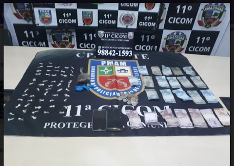 Suspeito tenta se esconder em telhado mas acaba preso pela PM em Manaus