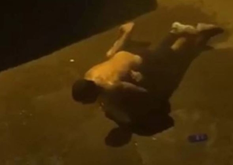 Homem é preso por espancar amigo que reclamou de café 'ruim'