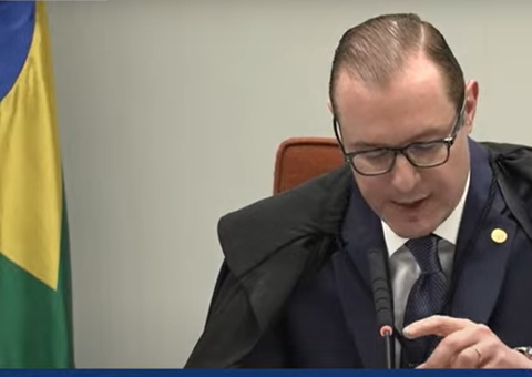 Primeiro dia de julgamento de Bolsonaro e mais 7 réus por tentativa de golpe é encerrado