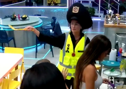 Juliette se revolta com brothers por causa de arroz e solta o verbo; vídeo