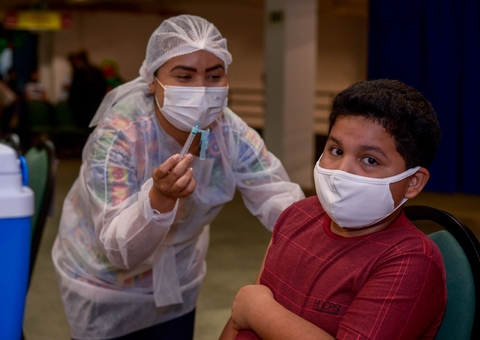 Nove postos devem vacinar contra a covid-19 neste sábado em Manaus