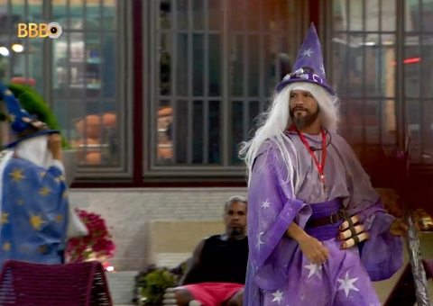 Pitel questiona Juninho sobre flerte com Alane; vídeos