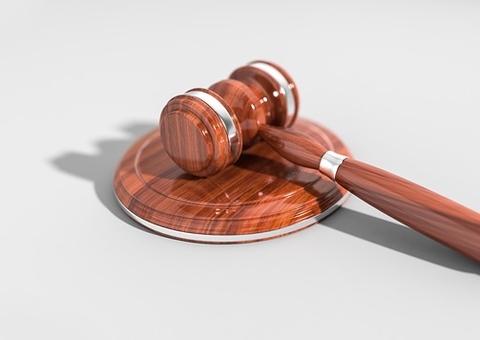 Justiça proíbe "ONG do Pai Marcos" de usar imagem de dependentes químicos