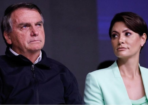 Celular de Bolsonaro é apreendido pela PF