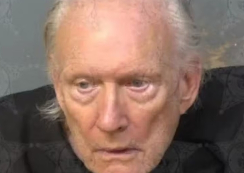 Pai atira no rosto do filho após discussão sobre visitas em casa