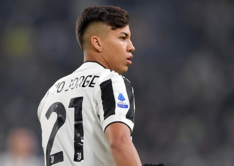 Santos vê Kaio Jorge no CT e tem prioridade, mas não deve contratá-lo