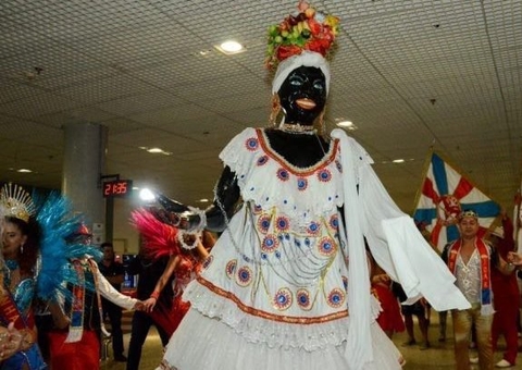 Chegada da Kamélia abre Carnaval 2024 em Manaus neste sábado