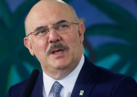 Ex-ministro Milton Ribeiro é preso durante Operação 'Acesso Pago' da PF