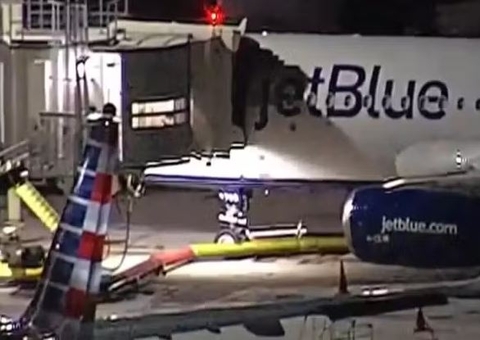 Dois corpos são encontrados no trem de pouso de avião