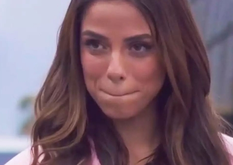 Key Alves fica surpresa ao saber como participantes de reality mexicano tomam banho