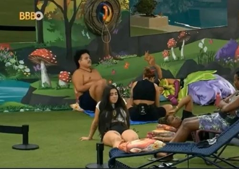 Fernanda critica olhar de Davi para brothers: 'assustador'