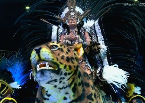 Cunhã do Caprichoso faz transformação fantástica na 2ª noite de festival