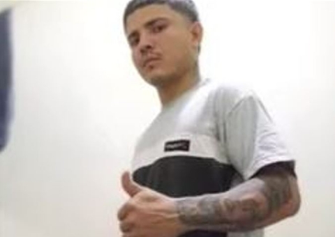 Com ciúmes, homem mata atual de ex-mulher com faca cravada no peito em Manacapuru