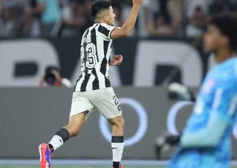 Botafogo vence, se distancia na liderança e esfria ânimo do Corinthians