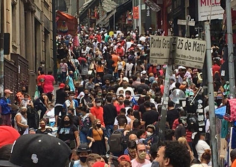 Brasil tem 3.647 vítimas da Covid nas últimas 24h; total é de 348.934 mil