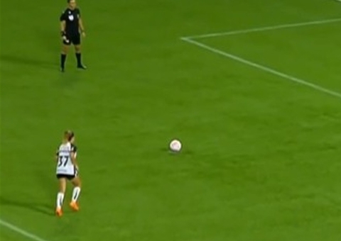 Palmeiras supera Corinthians nos pênaltis e conquista a Supercopa Feminina