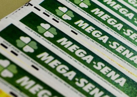 R$ 300 milhões: Mega-Sena sorteia o maior valor da história; confira dezenas