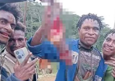 Membros da 'máfia canibal' expõem fotos de partes de corpos prestes a serem devoradas