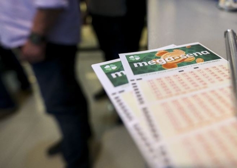 Ninguém acerta dezenas da Mega-Sena 2754 e prêmio vai a R$ 100 milhões